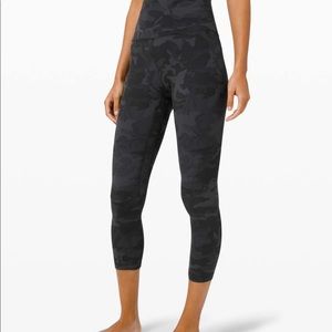 Lululemon cropped align leggings